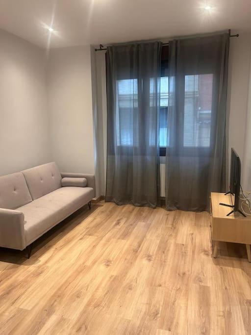 Coqueto Apartamento Cerca Del Casco Viejo Con Garaje Gratis Bilbao Esterno foto